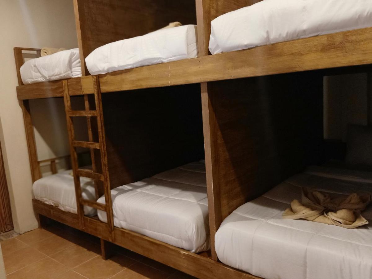 Happy Penida Hostel 2 Toyapakeh エクステリア 写真