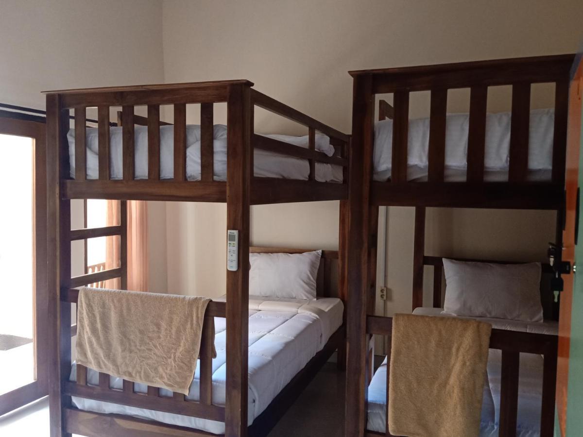 Happy Penida Hostel 2 Toyapakeh エクステリア 写真