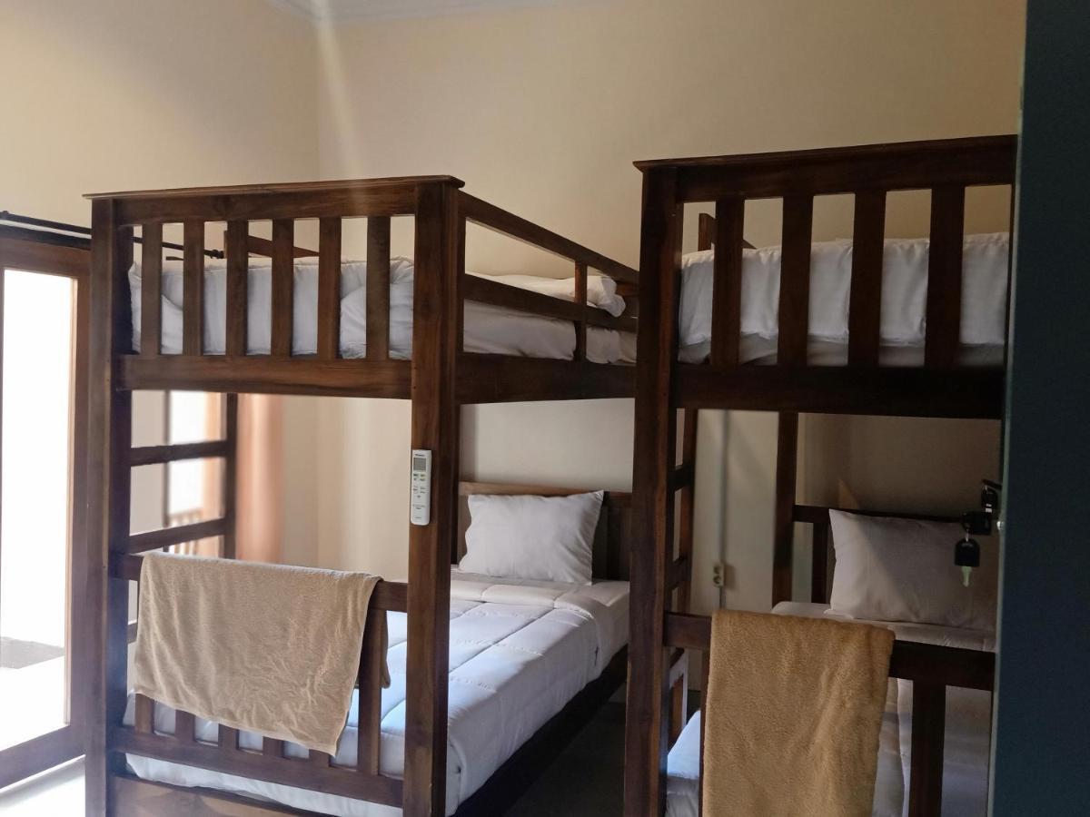Happy Penida Hostel 2 Toyapakeh エクステリア 写真